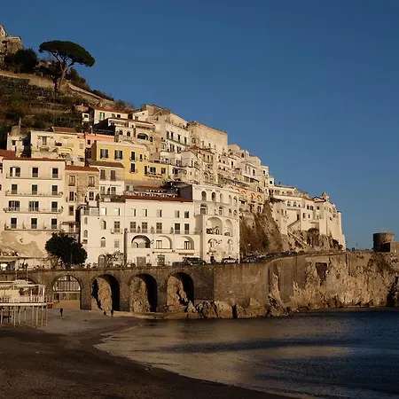 شقة فندقية Casamalfi Vista Mare 3*