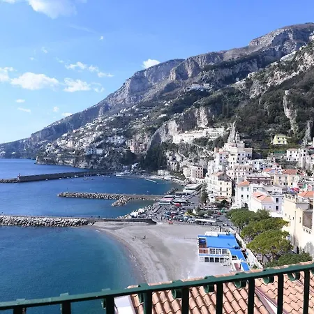 شقة فندقية Casamalfi Vista Mare 3*