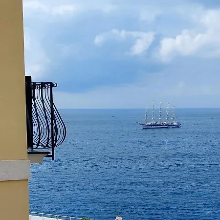 アパートホテル Casamalfi Vista Mare アマルフィ